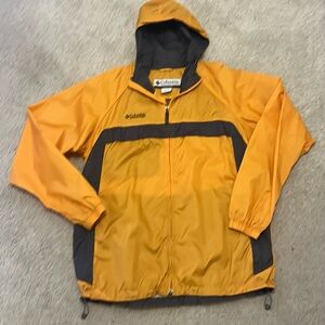 Columbia Men's Yellow and Black Raincoat